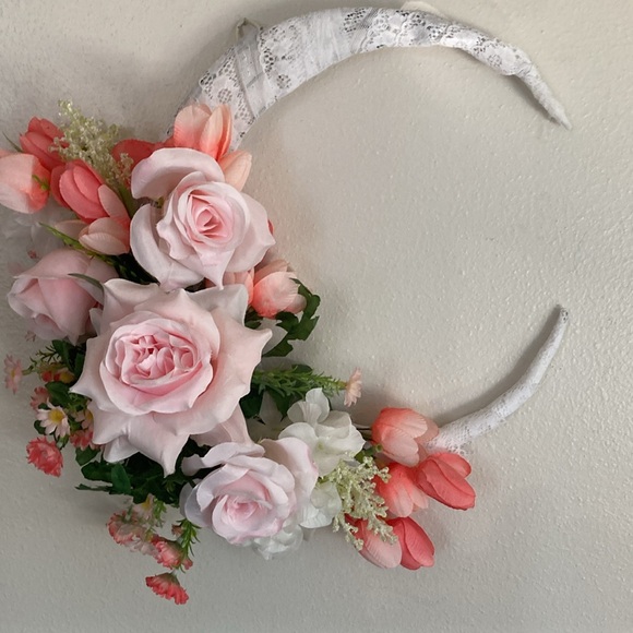 Handmade one of a kind boho crescent moon wreath - Picture 3 of 3